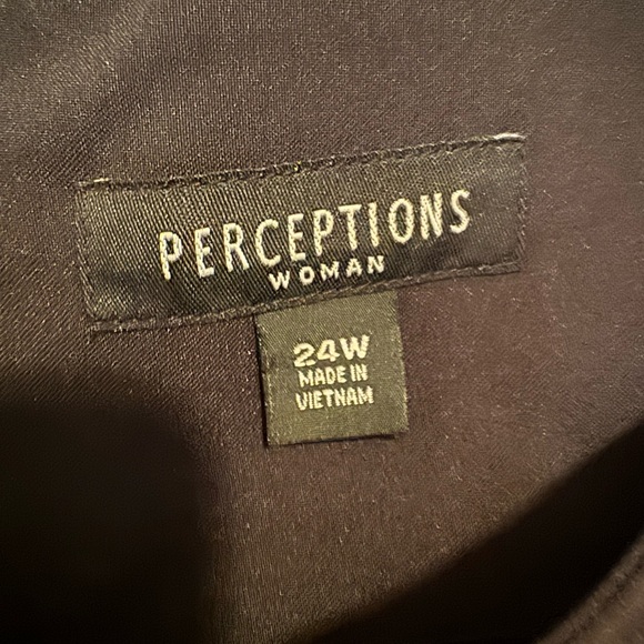 Flowery sleeveless dress with pockets - Picture 3 of 7